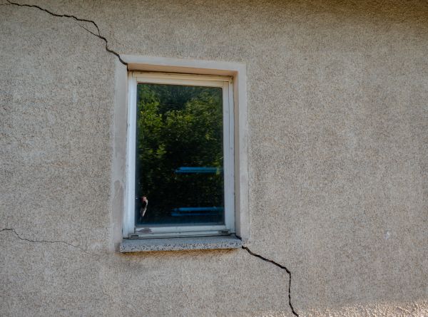 Cost of Sinking Foundation Repair in West Des Moines